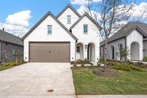 1608 Whispering Meadow Dr, Van Alstyne, TX 75495