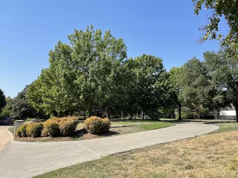 2 Abbey Woods Ln, Dallas, TX 75248