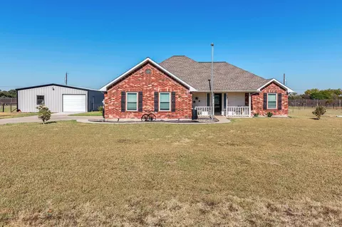 225 Miramar Cir, Weatherford, TX 76085