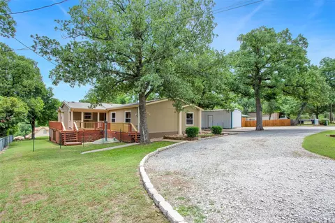 136 Glomin Ln, Pottsboro, TX 75076