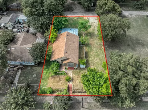 322 E Main St, Denison, TX 75021 photo 3