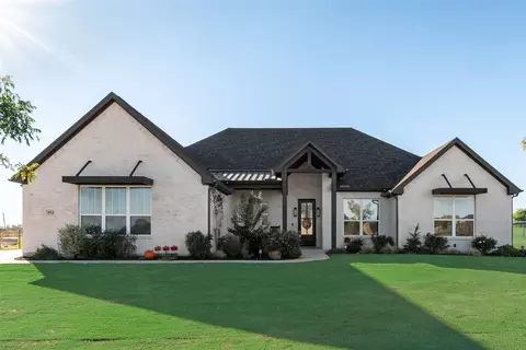 811 Alto Bonito Ct, Godley, TX 76044
