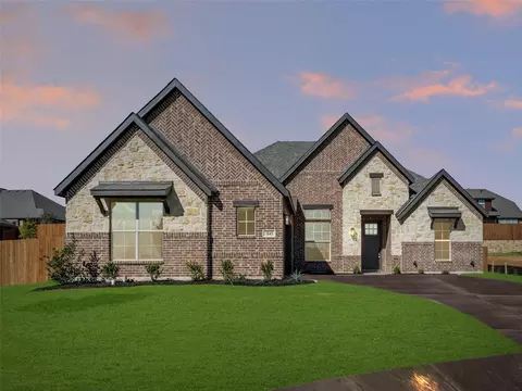 3145 Blue Hill Ct, Burleson, TX 76028