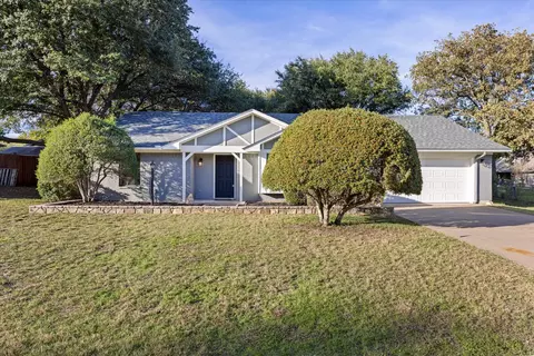 5602 Cuero Dr, Granbury, TX 76049