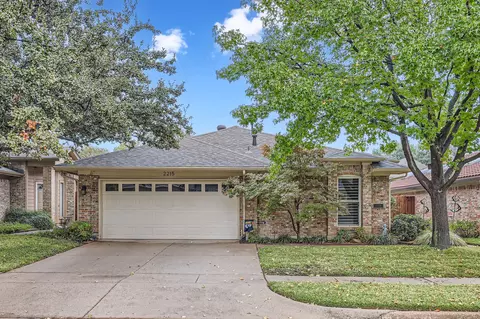 2215 Mediterranean Ave, Arlington, TX 76011