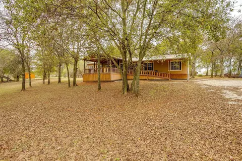 2405 Gills Crossing Ct, Alvarado, TX 76009