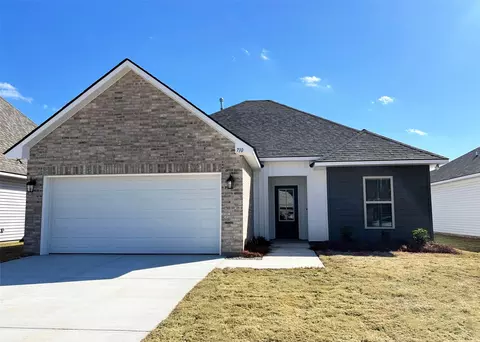 710 Venecia Dr, Bossier City, LA 71111