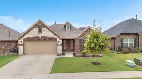 520 Fossil Creek Dr, Little Elm, TX 75068