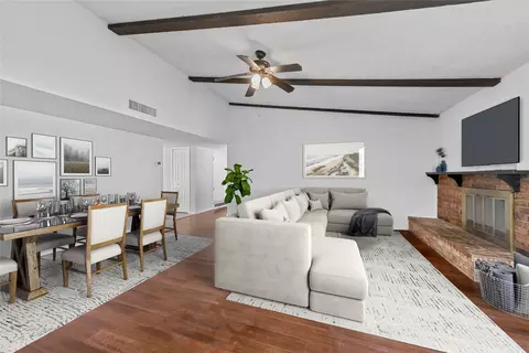 1807 Chamberlain Dr, Carrollton, TX 75007