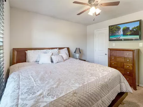 3028 Iris Dr, Lancaster, TX 75146 photo 9
