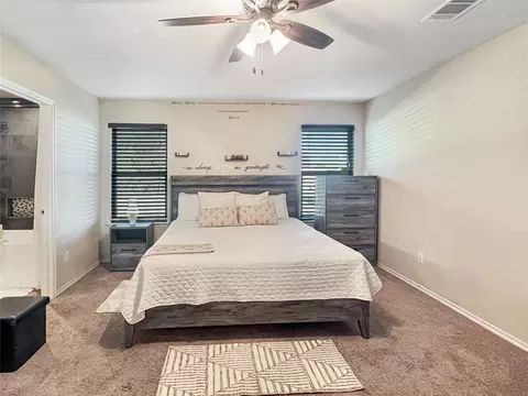 3028 Iris Dr, Lancaster, TX 75146 photo 3