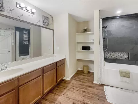 3028 Iris Dr, Lancaster, TX 75146 photo 6