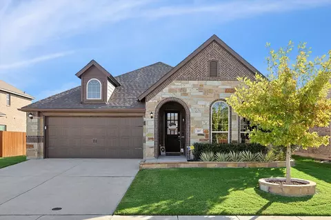 207 Spruce Valley Dr, Justin, TX 76247