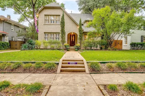 2021 Windsor Pl, Fort Worth, TX 76110