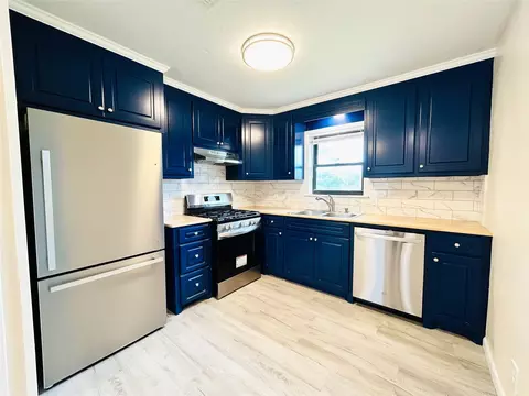 704 Woods St, Minden, LA 71055 photo 8