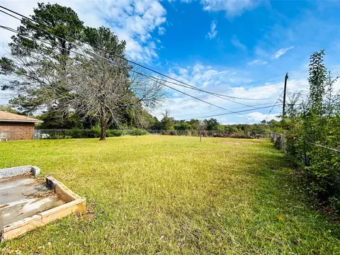 704 Woods St, Minden, LA 71055 photo 5