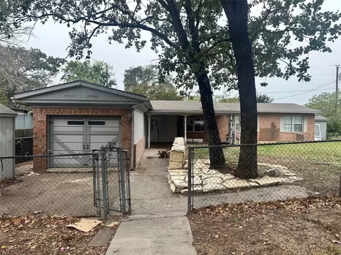 1832 Smokehouse Rd, Granbury, TX 76049