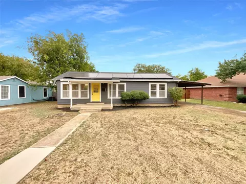 209 San Angelo Ave, Benbrook, TX 76126