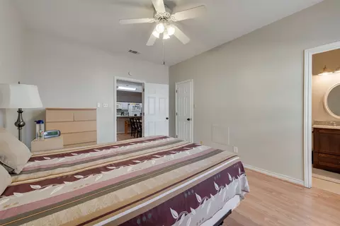 237 E Windsor Dr, Denton, TX 76209 photo 24
