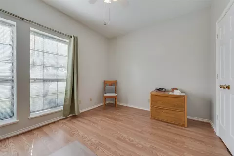 237 E Windsor Dr, Denton, TX 76209 photo 17