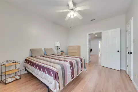 237 E Windsor Dr, Denton, TX 76209 photo 26