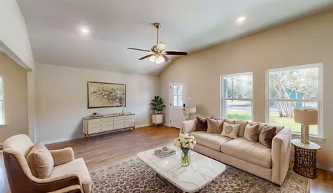 705 Cedar St, Cleburne, TX 76031 photo 9