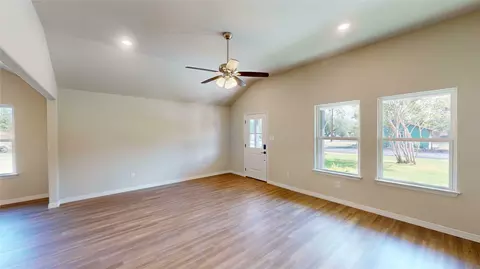 705 Cedar St, Cleburne, TX 76031 photo 8