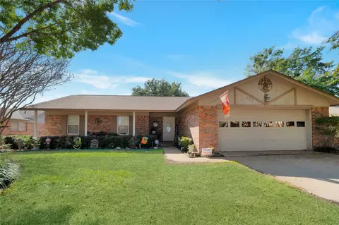 333 Town North Dr, Terrell, TX 75160