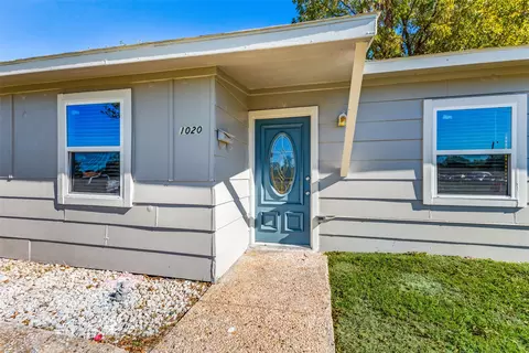1020 Wilkinson Dr, Mesquite, TX 75149