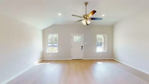 Living - 703 Cedar St, Cleburne, TX 76031 photo 1 of 2