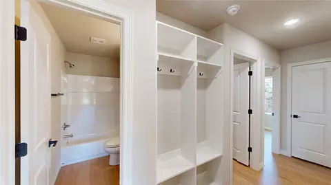 Entry Way - 703 Cedar St, Cleburne, TX 76031 photo 3 of 4