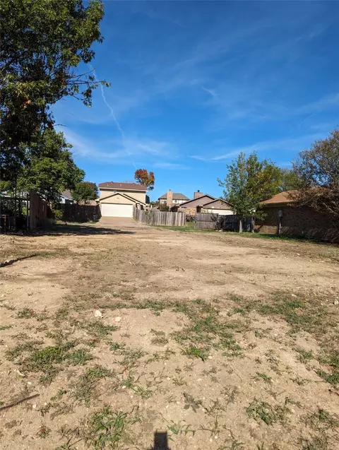 1427 Smokehouse St, Mesquite, TX 75149