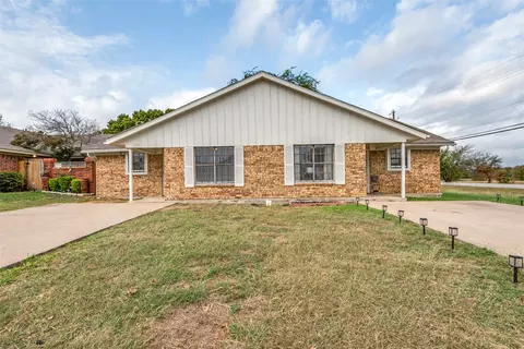 1703 Dynasty Dr, Glenn Heights, TX 75154