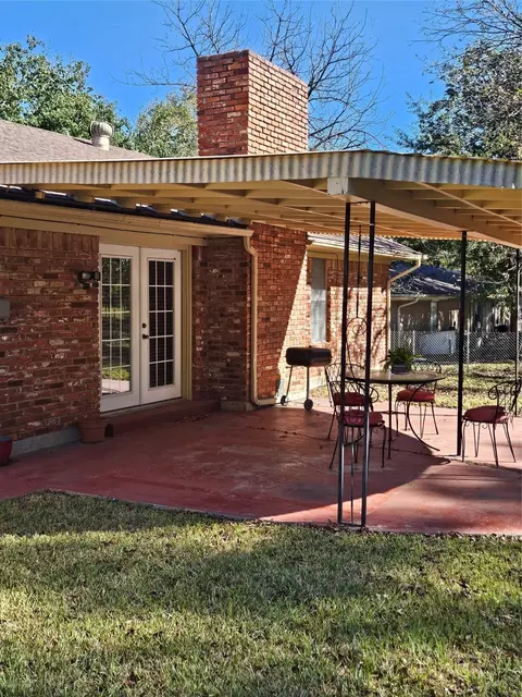 Exterior - 114 Carpenter Loop, Bonham, TX 75418 photo 2 of 4