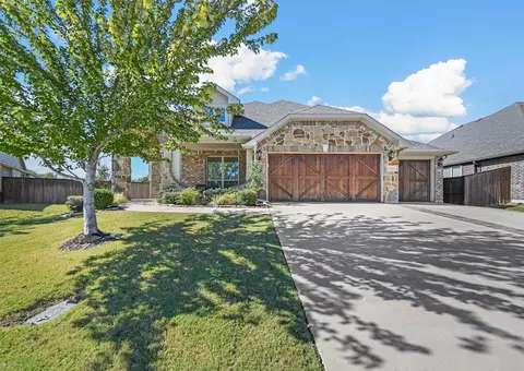 6261 Beckley Dr, Midlothian, TX 76065