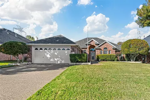 534 Broadsword Ln, Grand Prairie, TX 75052