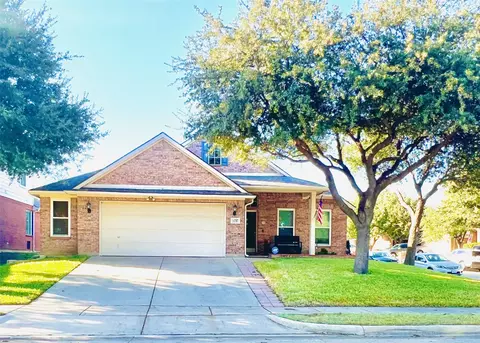 11717 Turkey Creek Dr, Fort Worth, TX 76244