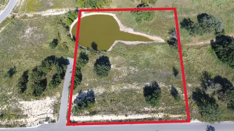 607 R C Luker Ct, Granbury, TX 76048