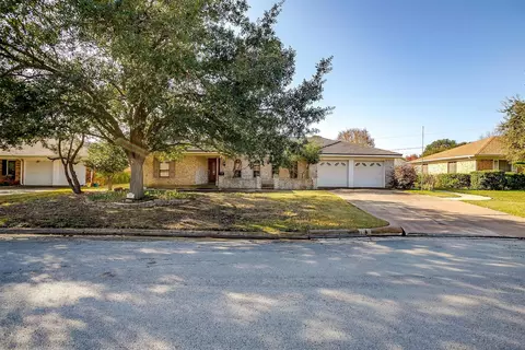 4037 Alava Dr, Fort Worth, TX 76133