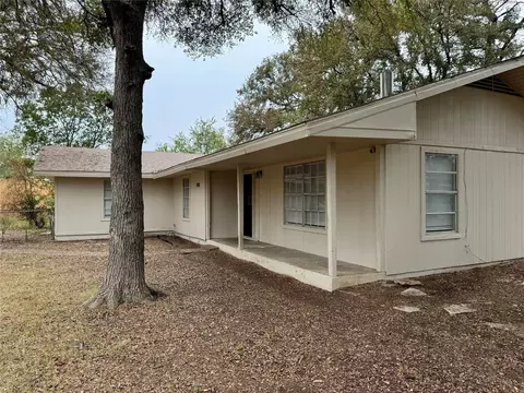 3008 Elmwood Dr, Granbury, TX 76048