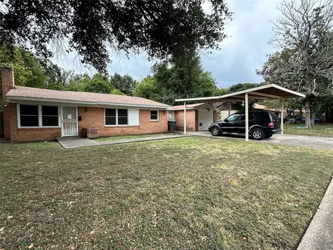 2644 Canberra St, Dallas, TX 75224