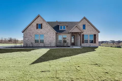 148 Steppes Ct, Decatur, TX 76234