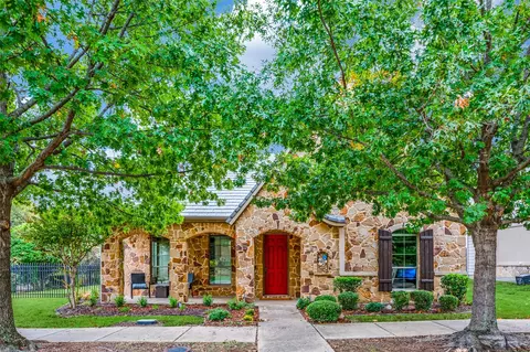 7601 Delaware Dr, Mckinney, TX 75070