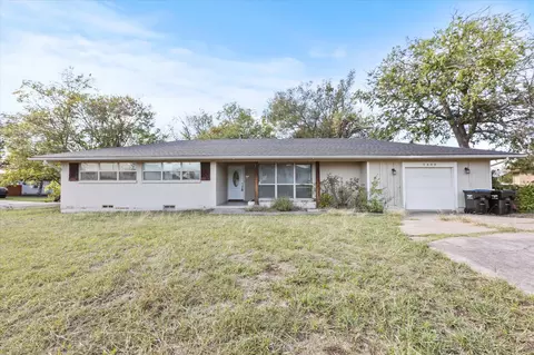 5408 Roberts St, Greenville, TX 75402