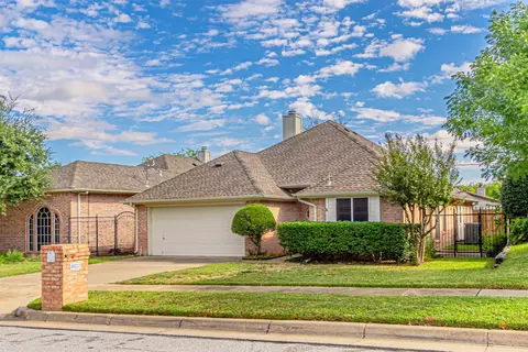 4807 Ashworth Ct, Arlington, TX 76017