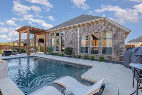 3804 Purple Sage Dr, Aubrey, TX 76227