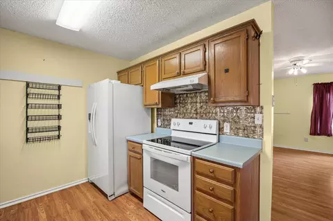 Kitchen - 708 Wolfe Run, Celeste, TX 75423 photo 2 of 3