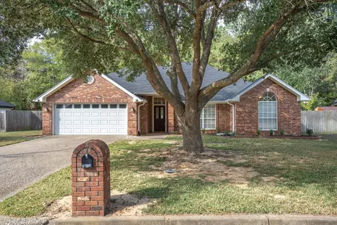 19274 Fawn Crk, Flint, TX 75762