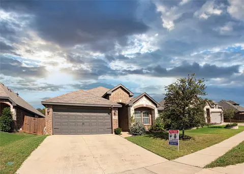 4212 Ambergate Dr, Crowley, TX 76036