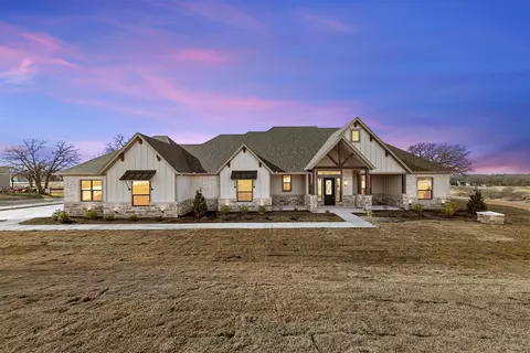 113 San Miguel Dr, Decatur, TX 76234